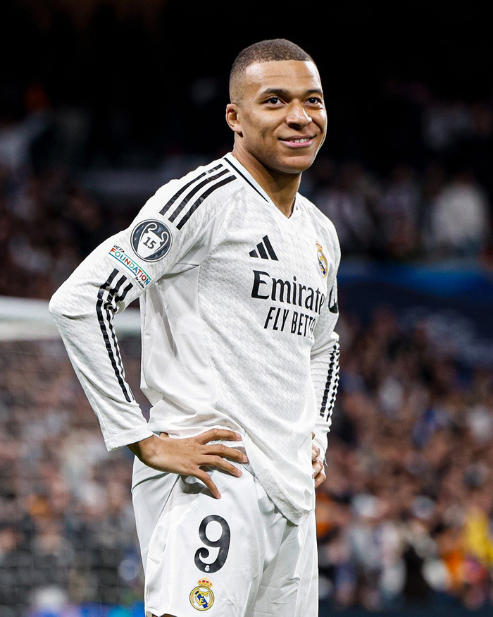 62330人来到梭鱼湾观看中超收官战，赛季总数突破93万（梭鱼湾迎62330名球迷观战中超收官战，赛季总观众数突破93万）