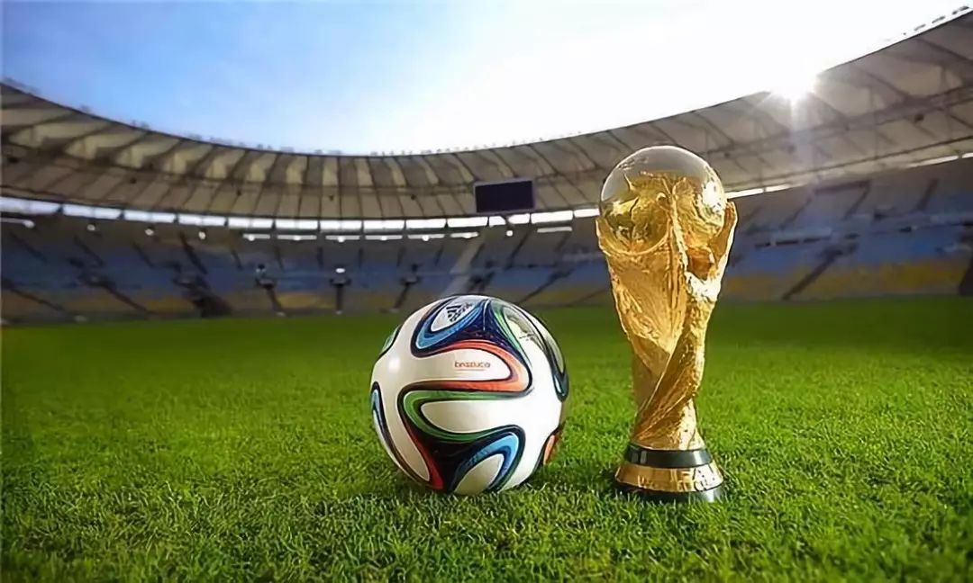 韩K联半场：弗里德约森头槌破门，光州暂1-0蔚山（韩K联半场战报：弗里德约森头球建功，光州暂以1-0领先蔚山）