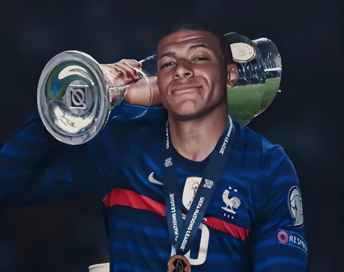 阿德莱德联vs墨尔本城首发：古德温无缘名单，纳布特先发（阿德莱德联战墨尔本城首发出炉：古德温缺席，纳布特首发登场）