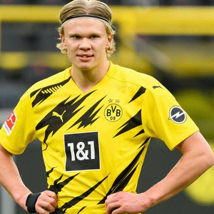 半场战报：巴西2-0塞内加尔，埃斯特旺、卡塞米罗建功