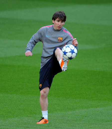 5个月2次重伤：阿诺德的皇马156分钟噩梦，数据揭示3大伤病因