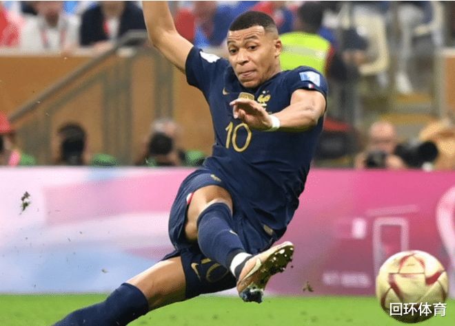 皮亚斯特里：在这一年中学到了很多，诺里斯的冠军实至名归