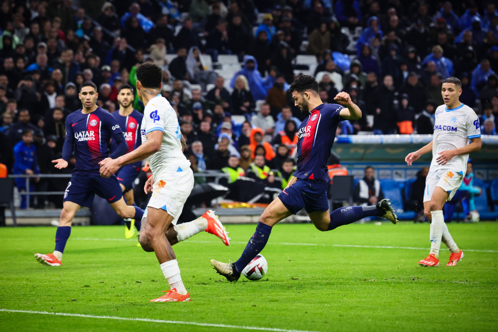 中超前瞻：新鹏城收官战无欲无求，蓉城冲胜或创队史最佳排名（中超前瞻：新鹏城收官战动力不足，蓉城力拼三分冲击队史最佳名次）